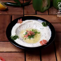 Hummus Beiruti